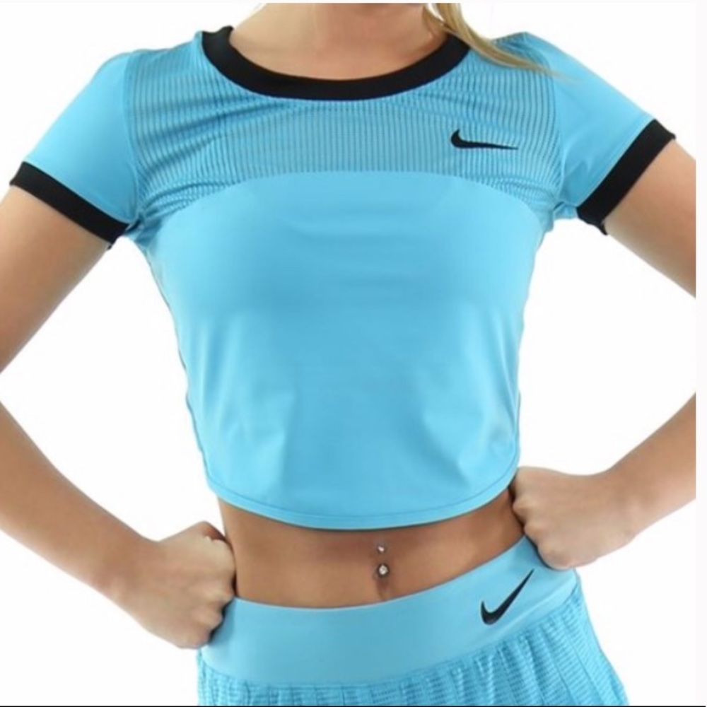 NWOT Nike Dri Fit Blue And Black Crop Top